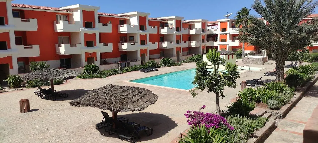Sal Service Red Moradias Residence With Pool سانتا ماريا